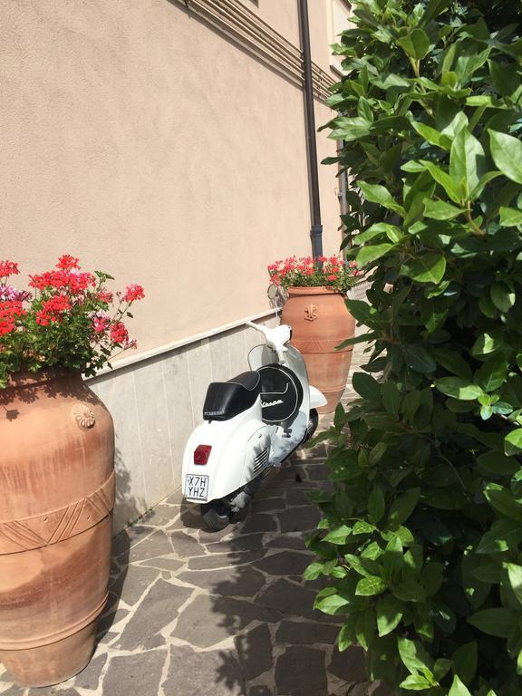 Casina Dei Marsi Acomodação com café da manhã Avezzano Exterior foto